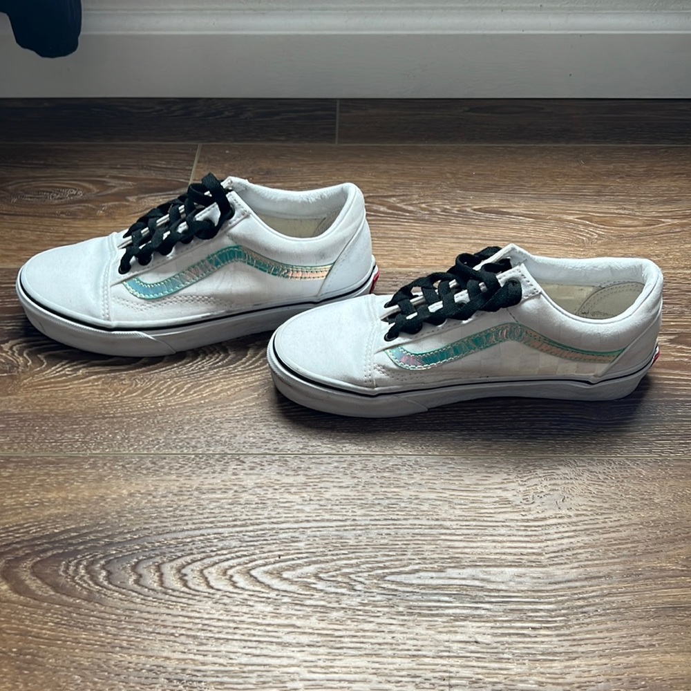 White, iridescent Vans with black laces!